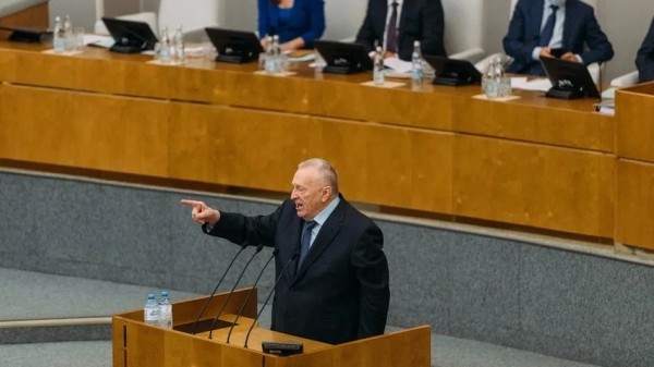 Племянницы Жириновского проиграли иск к его сыновьям о пожизненном иждевении Племянницы Жириновского проиграли иск к его сыновьям о пожизненном иждевении