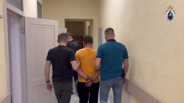Смерть от табуретки: забившему друга петербуржцу предъявили обвинение Смерть от табуретки: забившему друга петербуржцу предъявили обвинение