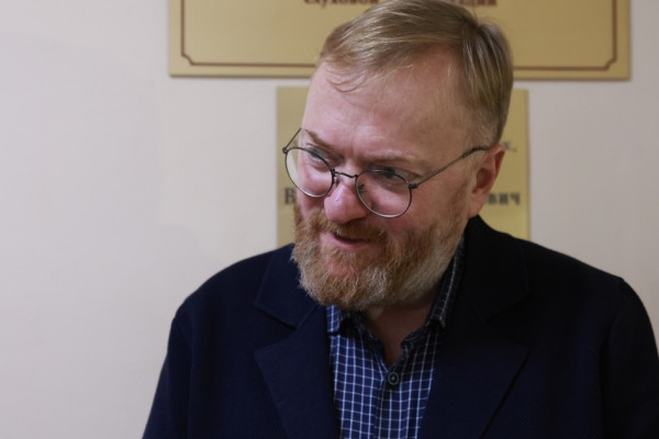 Милонов намерен усилить проверки борделей в новогодние каникулы 2026 года Милонов намерен усилить проверки борделей в новогодние каникулы 2026 года